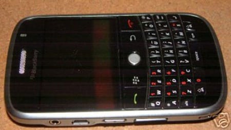 blackberry9000.jpg