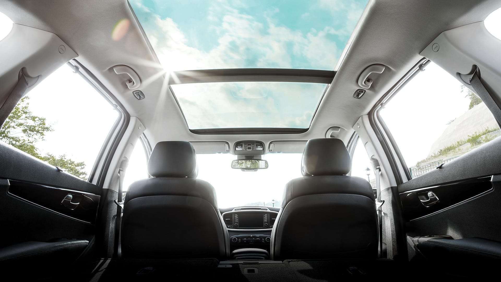 KIA Sorento 2015 con lo último en tecnologÃa 4 techo panorámico