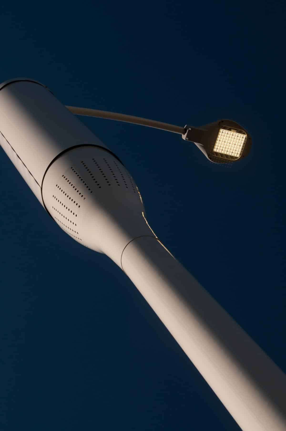 novedoso sistema de iluminacion de las farolas con cobertura 4g